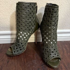 Giuseppe Zanotti Green Heeled Boots with Intricate Cutout Design Sz 39 1/2